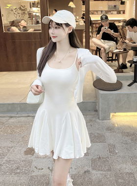 小礼裙甜辣高级裙子初恋气质两件套装纯欲白色性感吊带裙连衣裙女