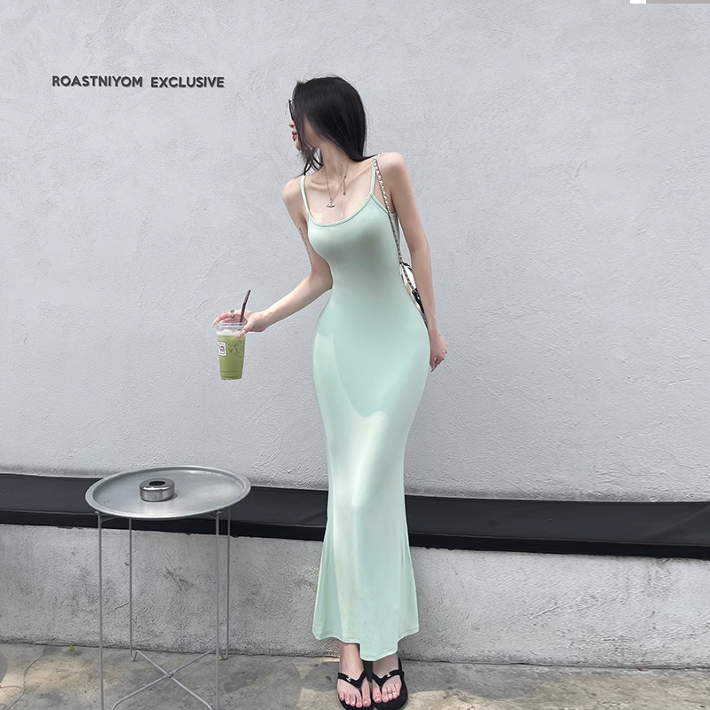 卡戴珊纯欲辣妹吊带长裙子包臀鱼尾裙显身材紧身性感连衣裙女夏季