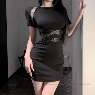 黑色性感辣妹内搭收腰裙子女2026新款qq内衣打底修身小妈包臀睡裙