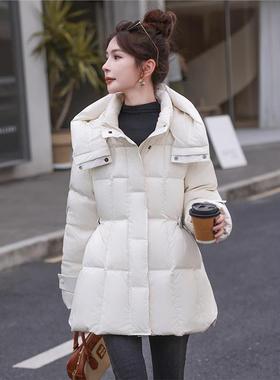 2025冬加肥加大码羽绒服女90白鸭绒胖mm200斤中长款收腰显瘦外套