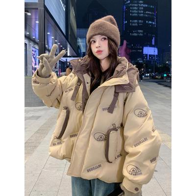 卡其色超好看印花羽绒服女短款冬