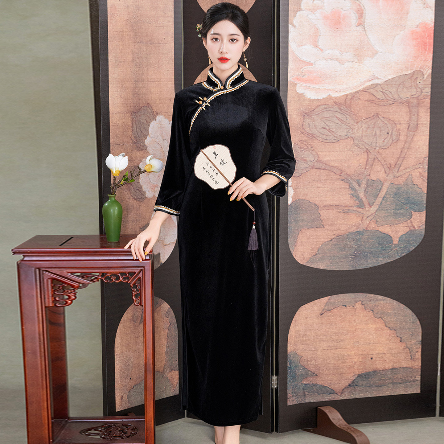 新中式传统丝绒长款旗袍秋冬2026新款花边饰日常可穿黑色显瘦改良