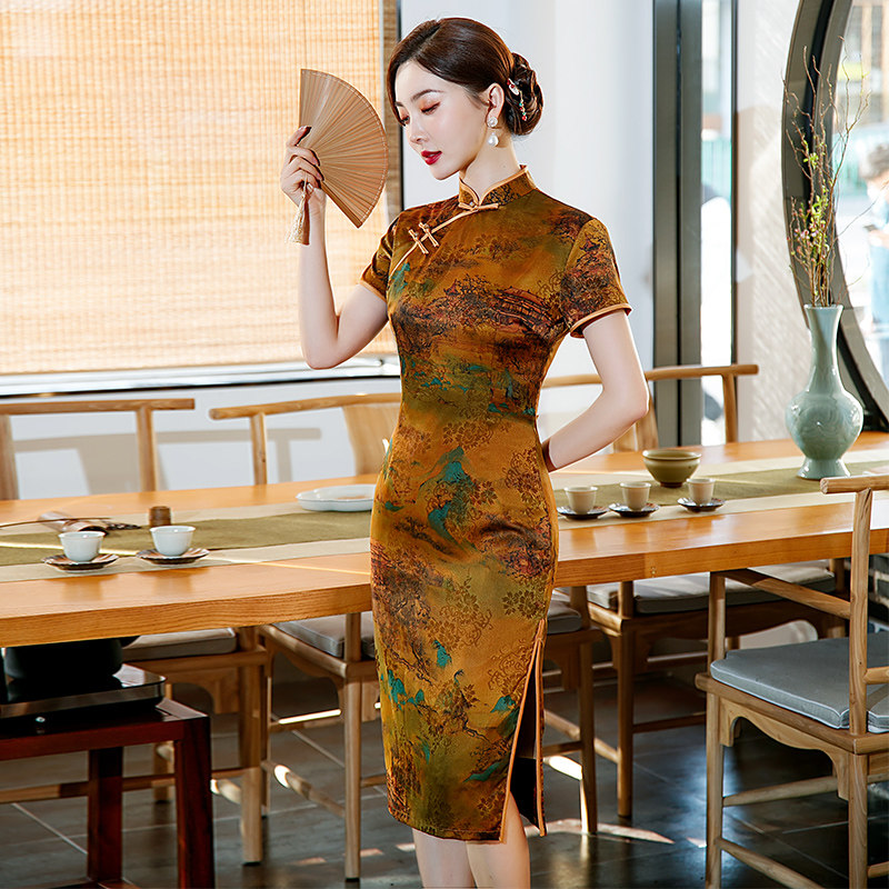 日常改良旗袍中长款夏季新款2026年轻款女短款中国风考试金碧辉煌
