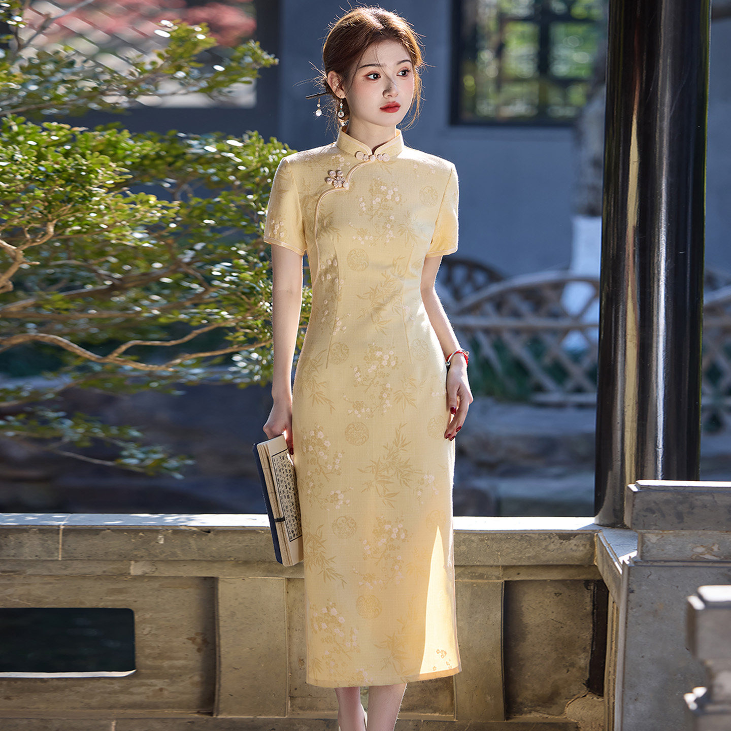 绝美黄色新中式改良旗袍年轻款女