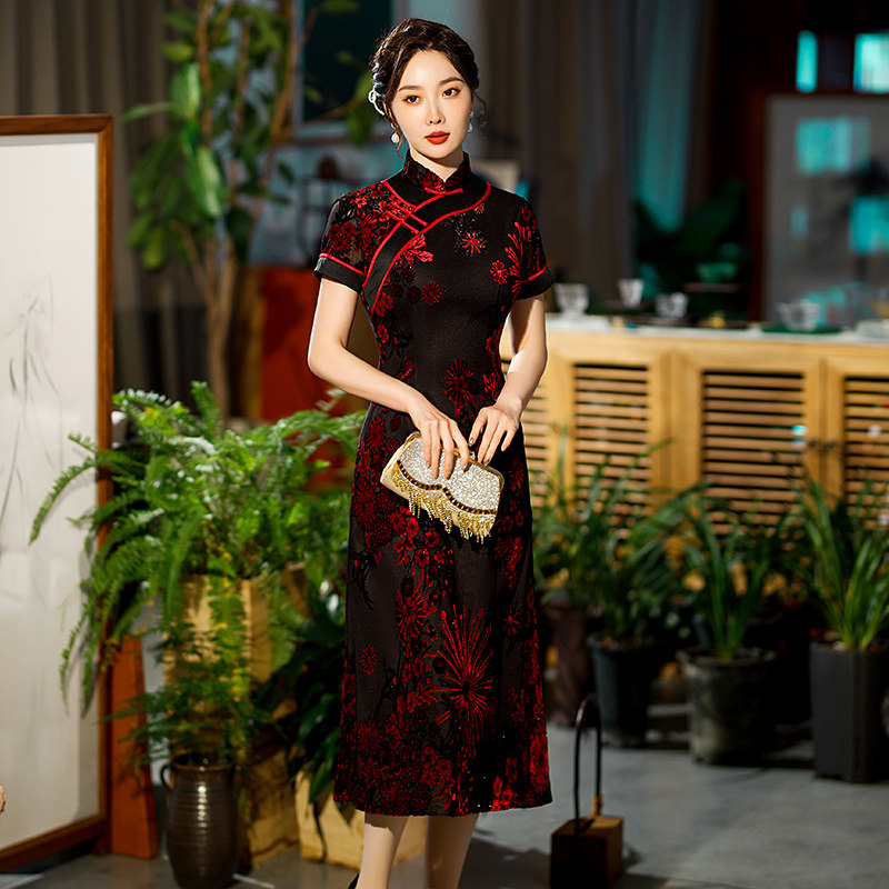 新中式旗袍新款2026年春夏季中老年女妈妈装A字形大摆显瘦连衣裙