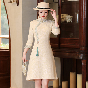 改良旗袍2025年新款秋冬季毛呢年轻款少女高端气质小个子中款显高