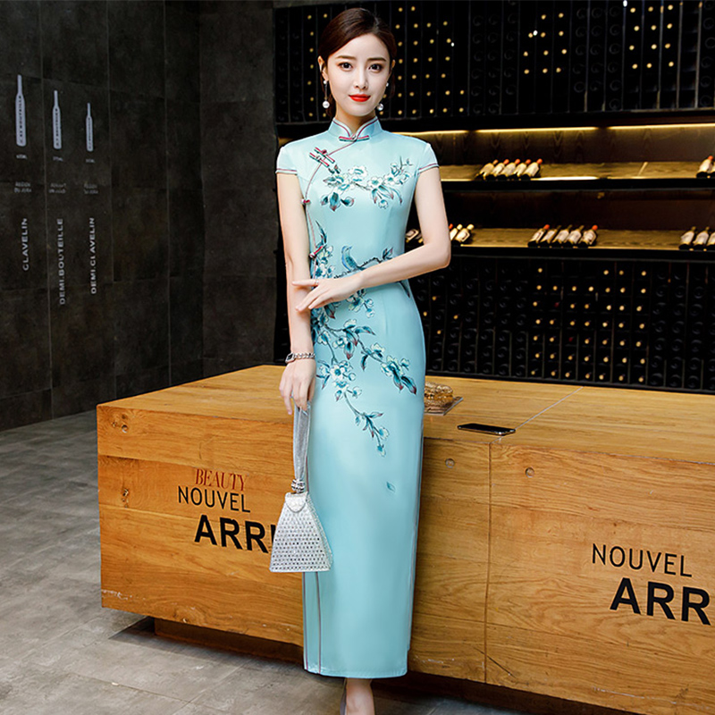真丝绸旗袍改良版连衣裙2025夏季年轻款少女复古小香风绿色小清新
