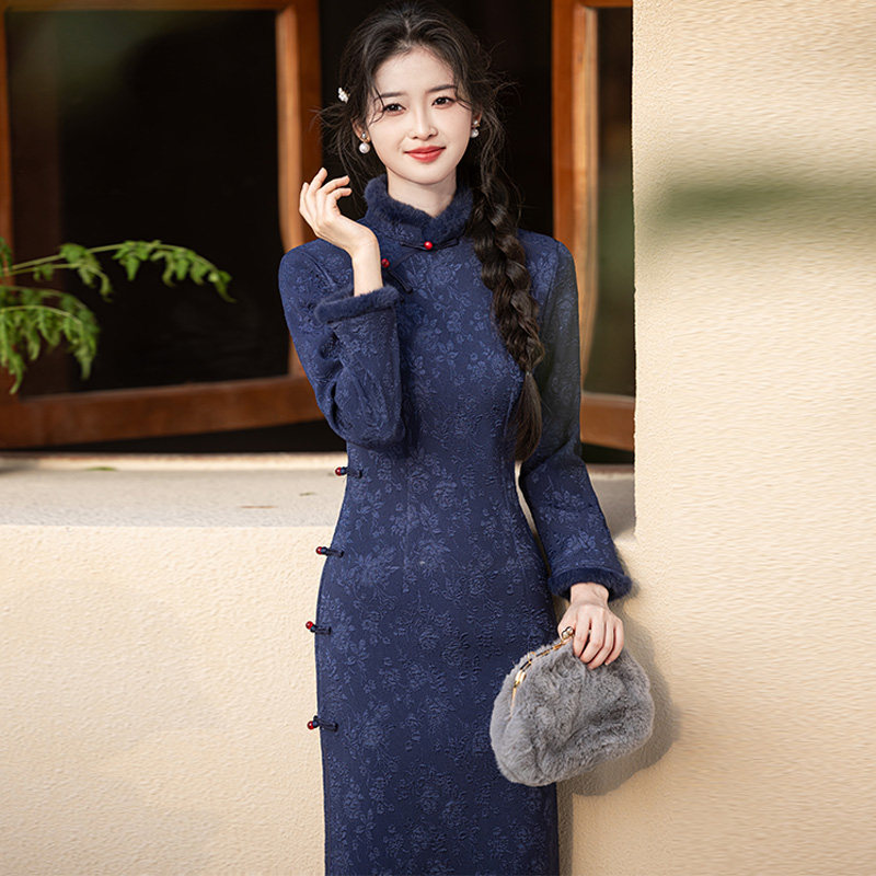 江南絮新中式加绒加厚旗袍秋冬季新款2025长款长袖年轻款日常可穿