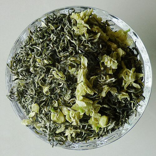四川峨眉山白毫新鲜上市绿茶叶