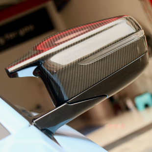 G82 替换式 干碳纤维牛角后视镜罩 汽车改装 G80 G87 BMW