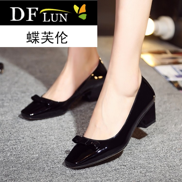 小皮鞋春鞋女2018新款百搭开春韩版伴娘鞋粉红色方根单鞋时尚