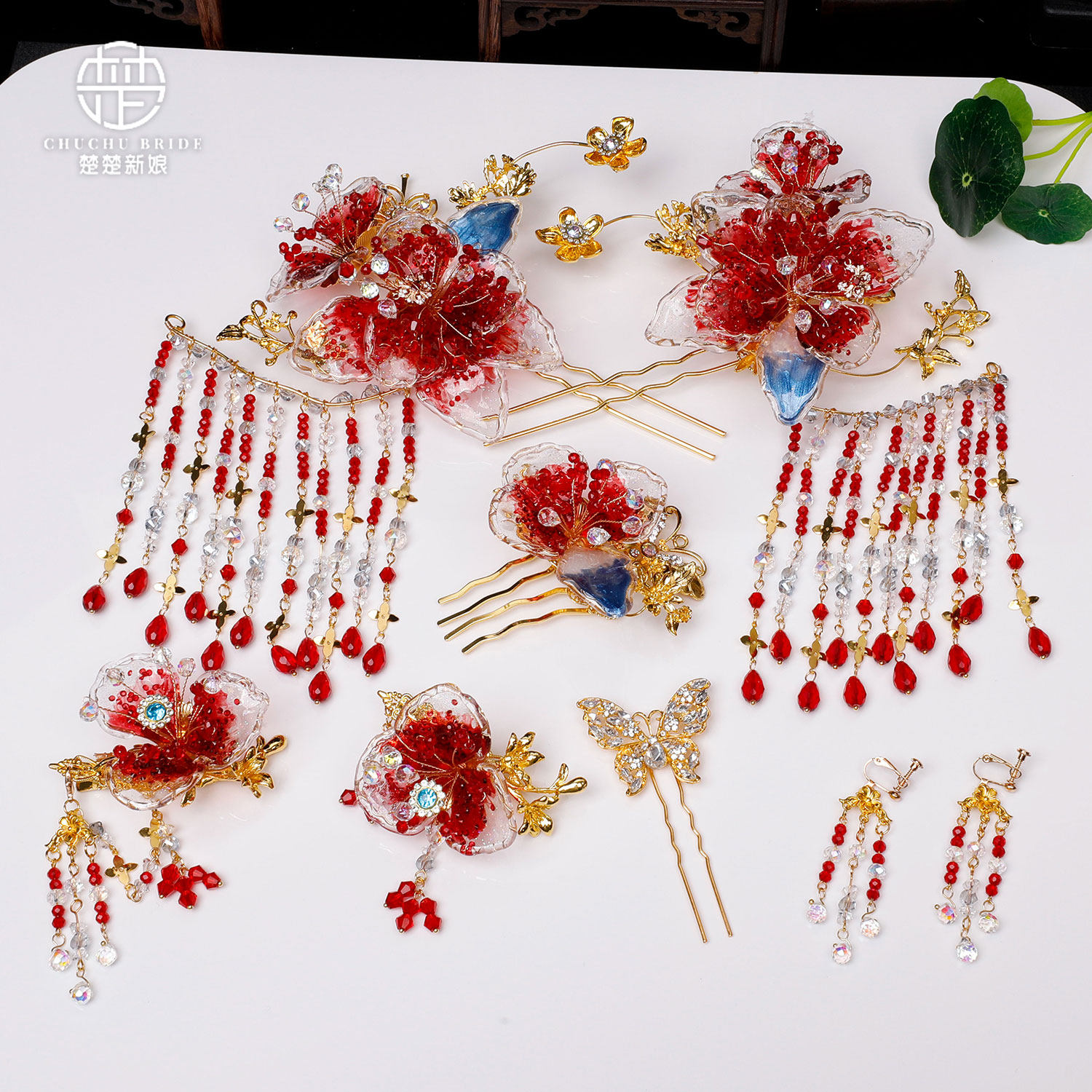 2026新款秀禾头饰红色立体滴胶花朵蝴蝶发钗古典婚礼龙凤冠造型配