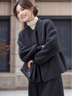小羊绒灰色女士外套2025新热风格秋冬短风格柔软和蜡质独特的超级