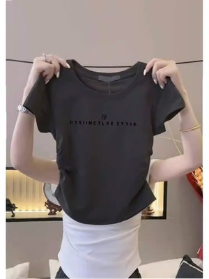 短款修身灰色短袖t恤女2025新款夏款褶皱收腰不规则圆领正肩上衣