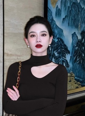 新年红色镂空半高领挂脖针织衫秋冬2026新款修身锁骨打底衫0115k