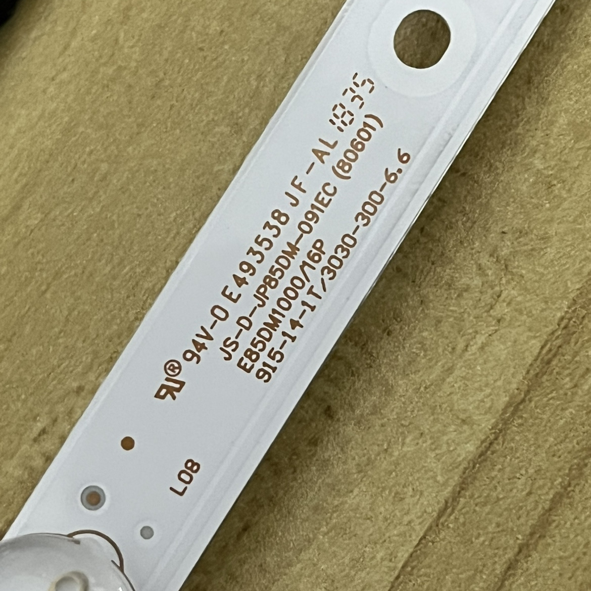 S85RY0A灯条JS-D-JP85DM-091EC(80601) E85DM1000/16P液晶背光LED