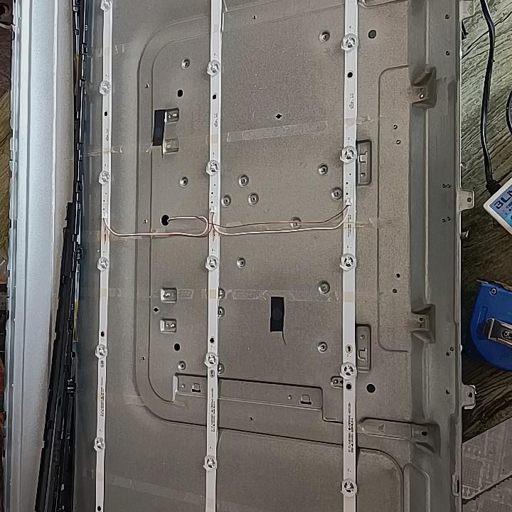 38寸液晶电视HS.012.D3850402-3030AS 210515 2.01.D385001灯条