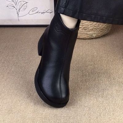 2025新款冬季加绒加厚保暖棉鞋女款雪地靴女款妈妈鞋女士短靴