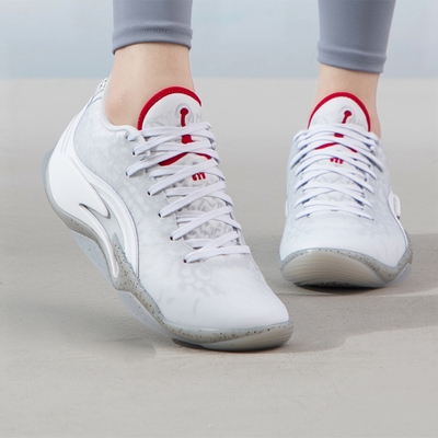 专柜正品耐克男子篮球鞋锡安3