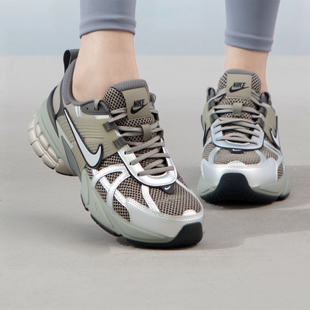 专柜正品NIKE/耐克男子 V2K RUN 低帮复古运动休闲鞋HQ1678-200