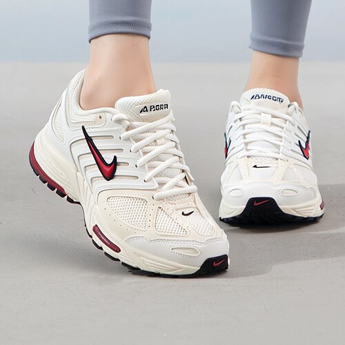 NikeAirPegasus2K5跑步鞋