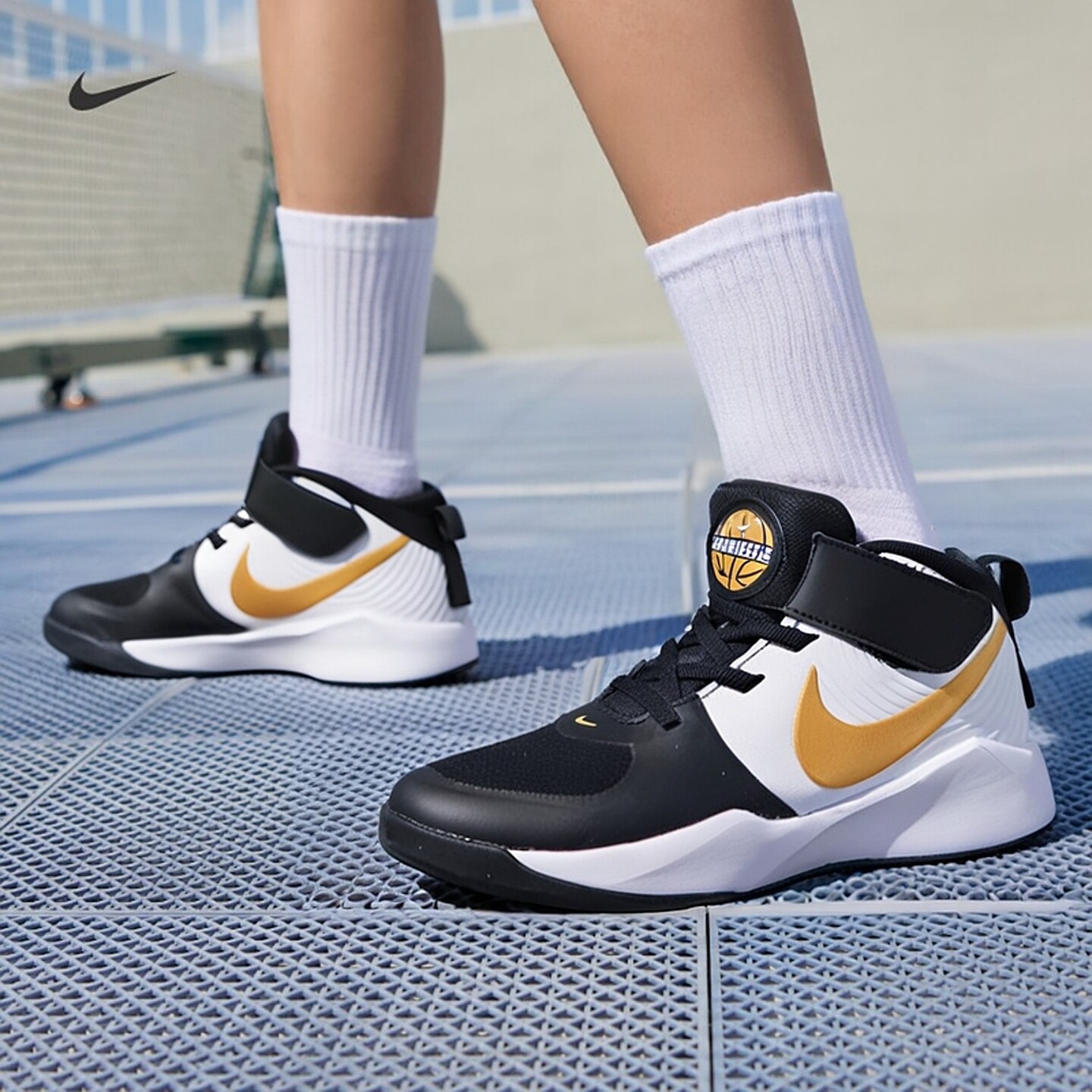 专柜正品耐克NIKE Team Hustle女子大童耐磨运动篮球鞋AQ4224-004