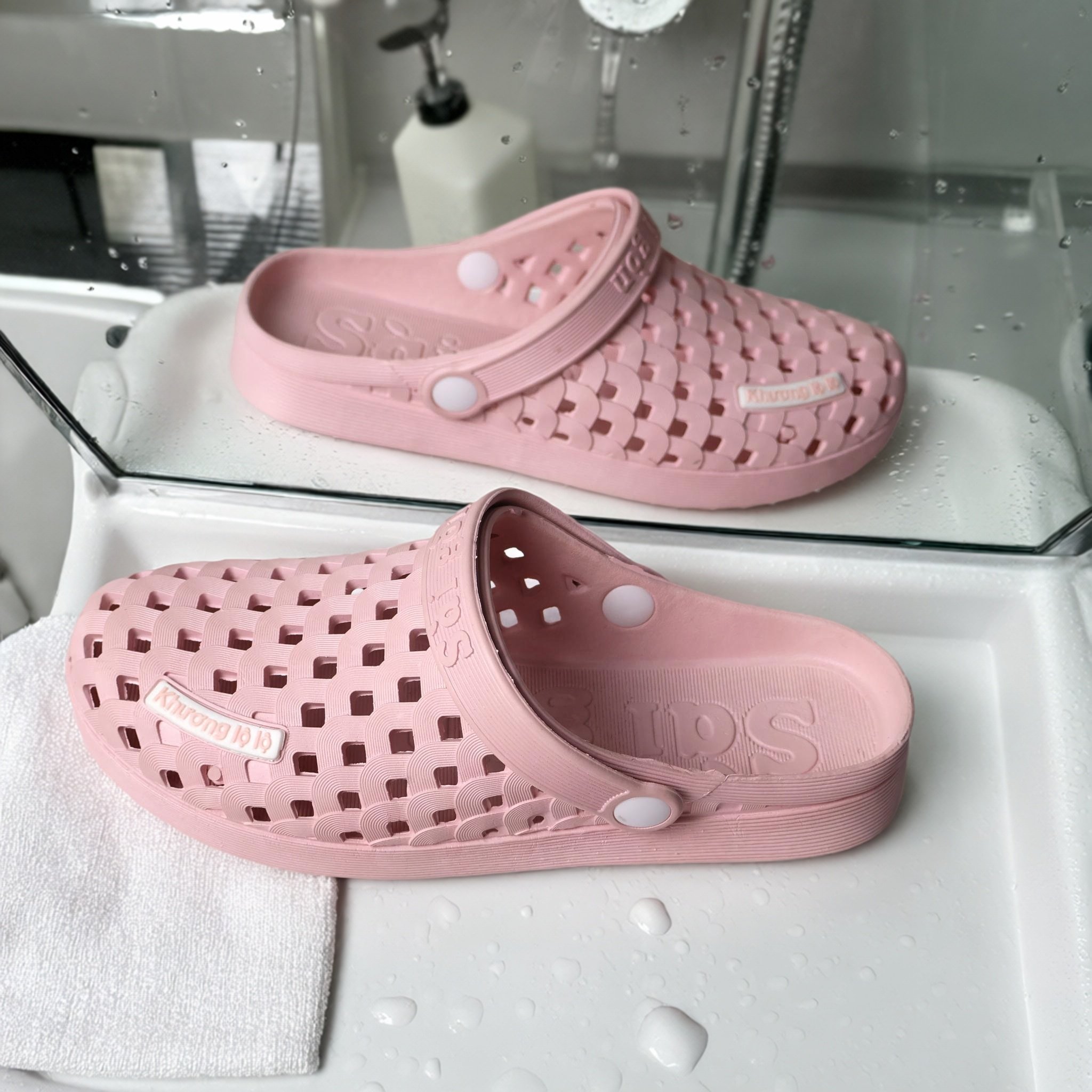 男女同款防滑洞洞鞋越南拖鞋防臭乳胶包头镂空透气舒服沙滩凉鞋,女鞋,洞洞鞋,淘宝优惠券,粉丝福利购,淘宝优惠卷