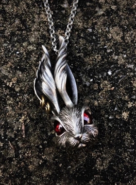 小众设计生肖洛丽塔爱丽丝兔子项链 复古做旧项链个性百搭款项坠