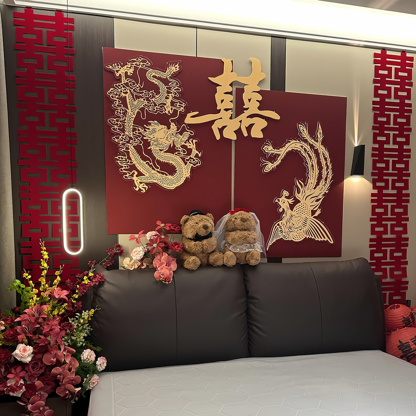 婚房氛围感中式立牌拍照布置结婚礼套装饰女方客厅晨袍拍照背景墙