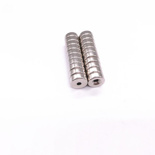 特价 圆形带孔 磁铁15x5mm 孔4mm或孔5mm 大甩卖稀土永磁王钕铁硼