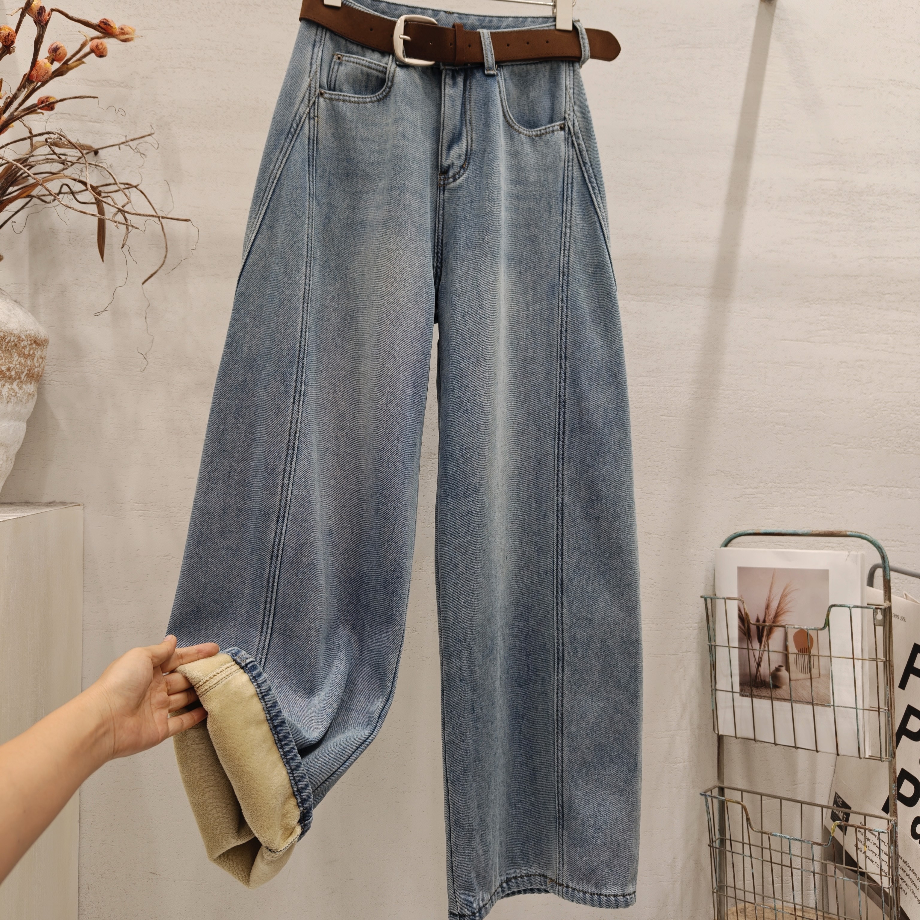 韩系时尚高腰显瘦直筒牛仔裤女2025秋季新款宽松休闲百搭阔腿长裤