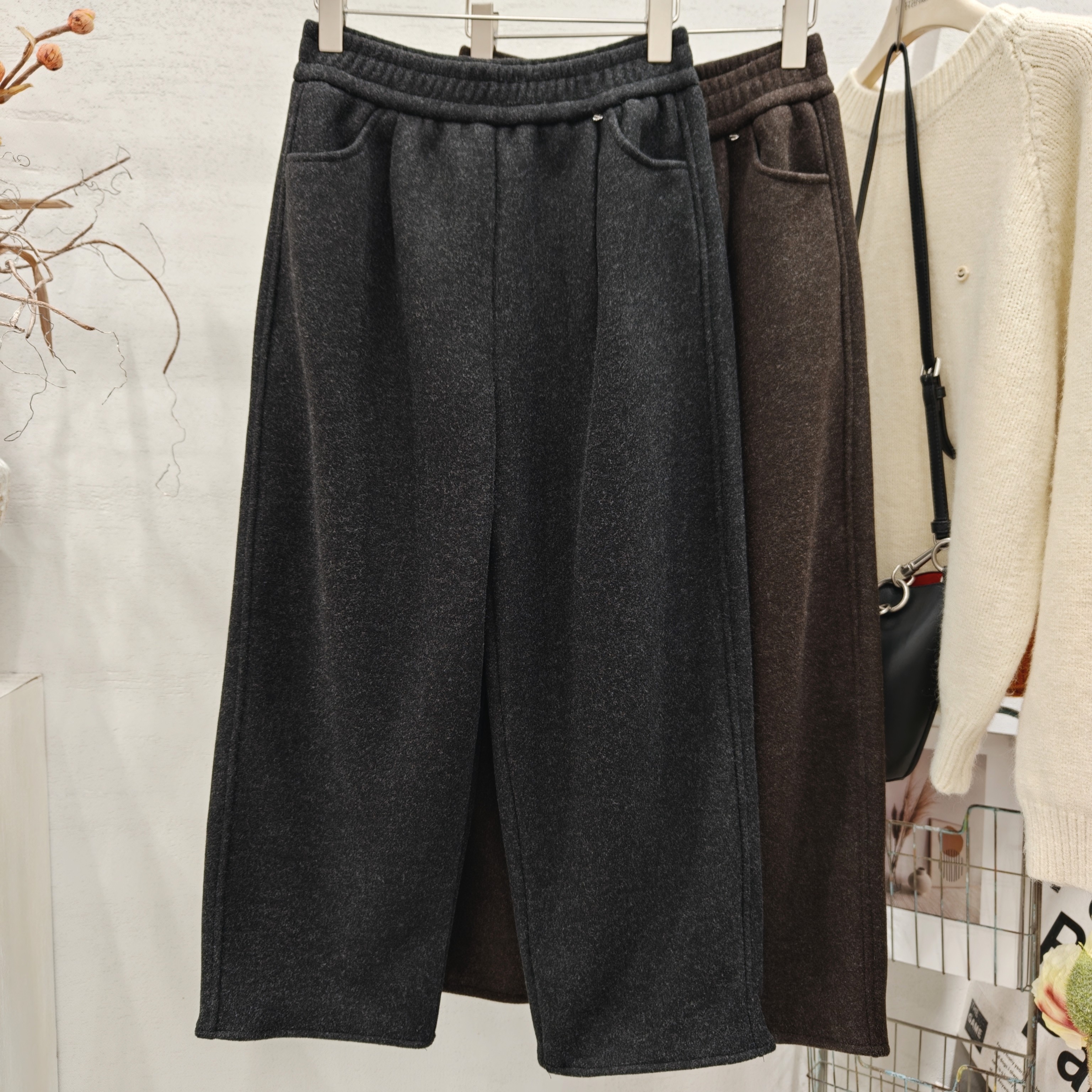 韩系高端时髦加绒加厚毛呢休闲裤女2025秋冬季显瘦九分阔腿直筒裤