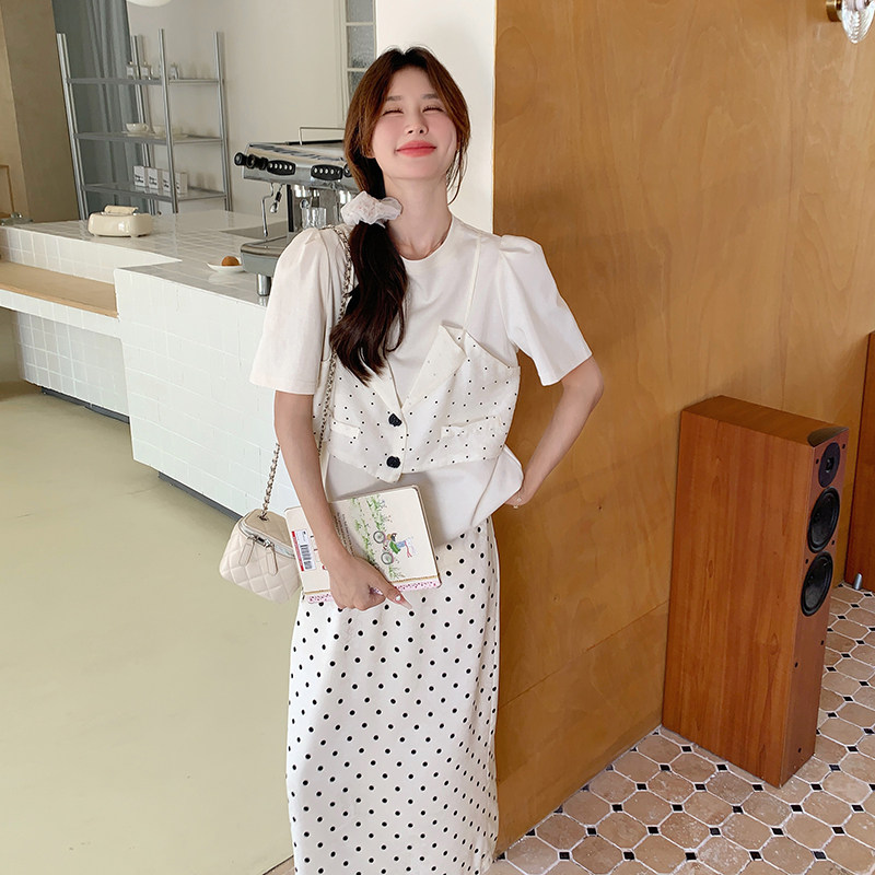 赫本风波点假两件套装裙女夏2025新款流行盐系绝美小清新爆款网红,女装套装/套裙,2C201