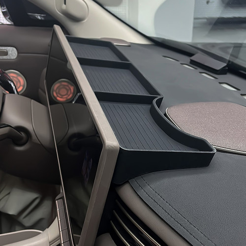 适用于26款智己LS6车载纸巾收纳盒仪表中控屏幕后储物置物盒改装