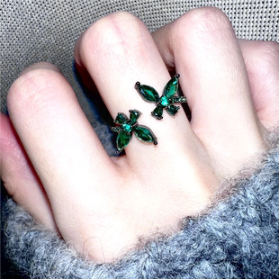 暗夜精灵绿色蝴蝶戒指甜酷暗黑系2024新款 超闪小众精致食指戒