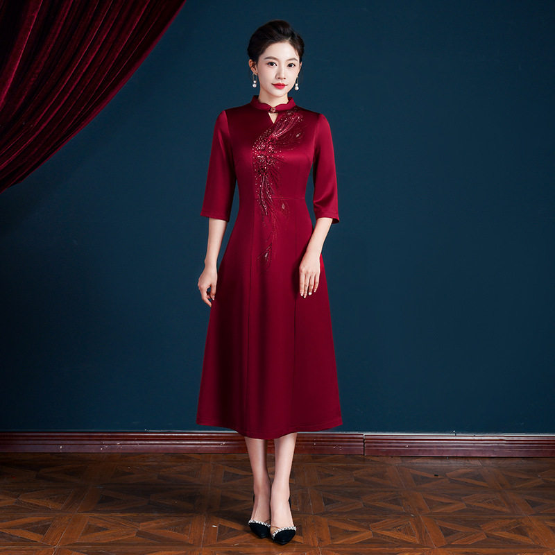 2026新款春夏连衣裙长款立领镶钻刺绣大码妈妈裙子宴会喜婆婆