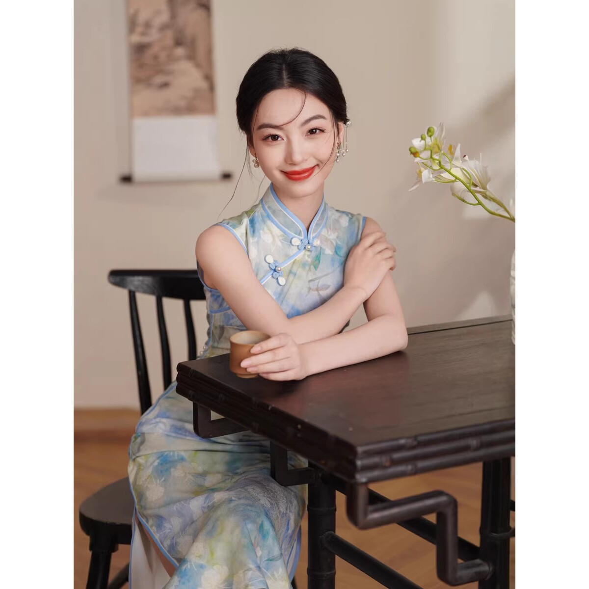 2026新款蓝色复古新中式无袖旗袍女春改良年轻优雅日常修身可