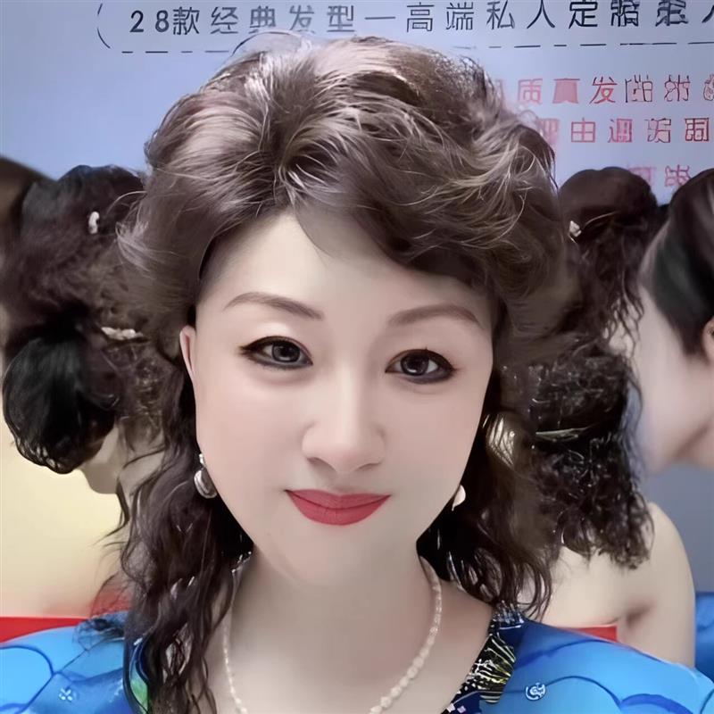 假发片女中老年短卷发头顶补发片短发妈妈蓬松仿真发遮白发奶奶款图片