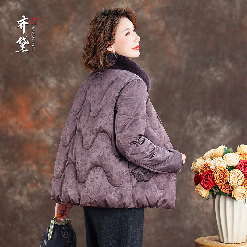 羽绒服女冬季新款2025年小个子妈妈装中老年洋气兔毛领保暖外套