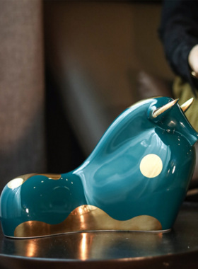 九璞公卧牛景德镇招财风水摆件