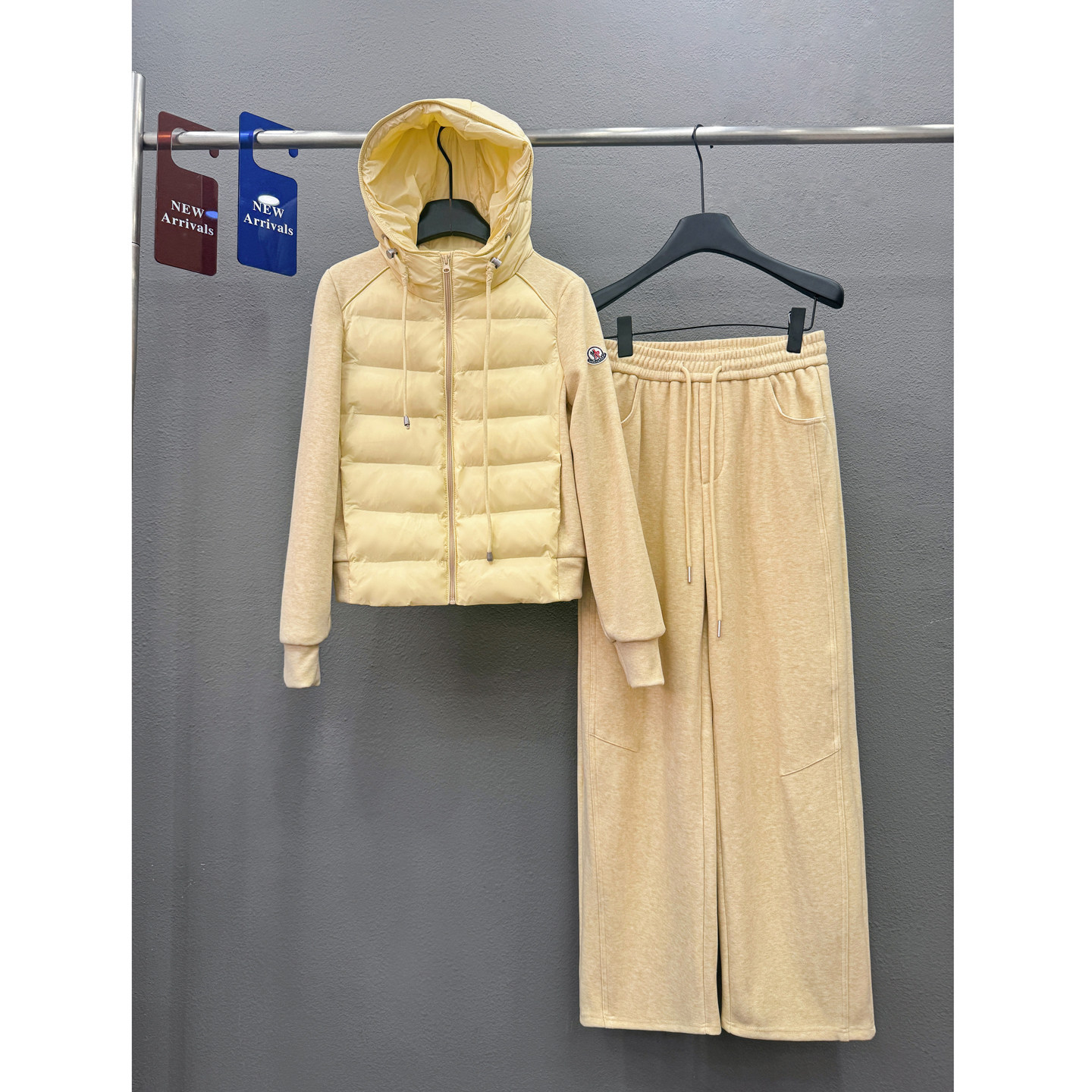 休闲运动套装女2025新款巨好看的冬装加厚棉衣加绒阔腿裤两件套,女装/女士精品,休闲运动套装,淘宝优惠券,粉丝福利购,淘宝优惠卷