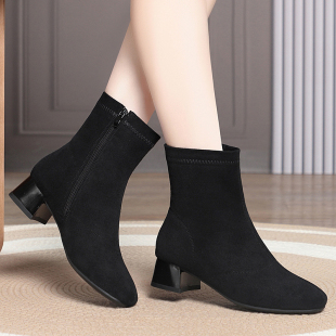 2025年冬季新款真皮短靴女士磨砂皮鞋粗跟瘦瘦靴加绒舒适妈妈靴子