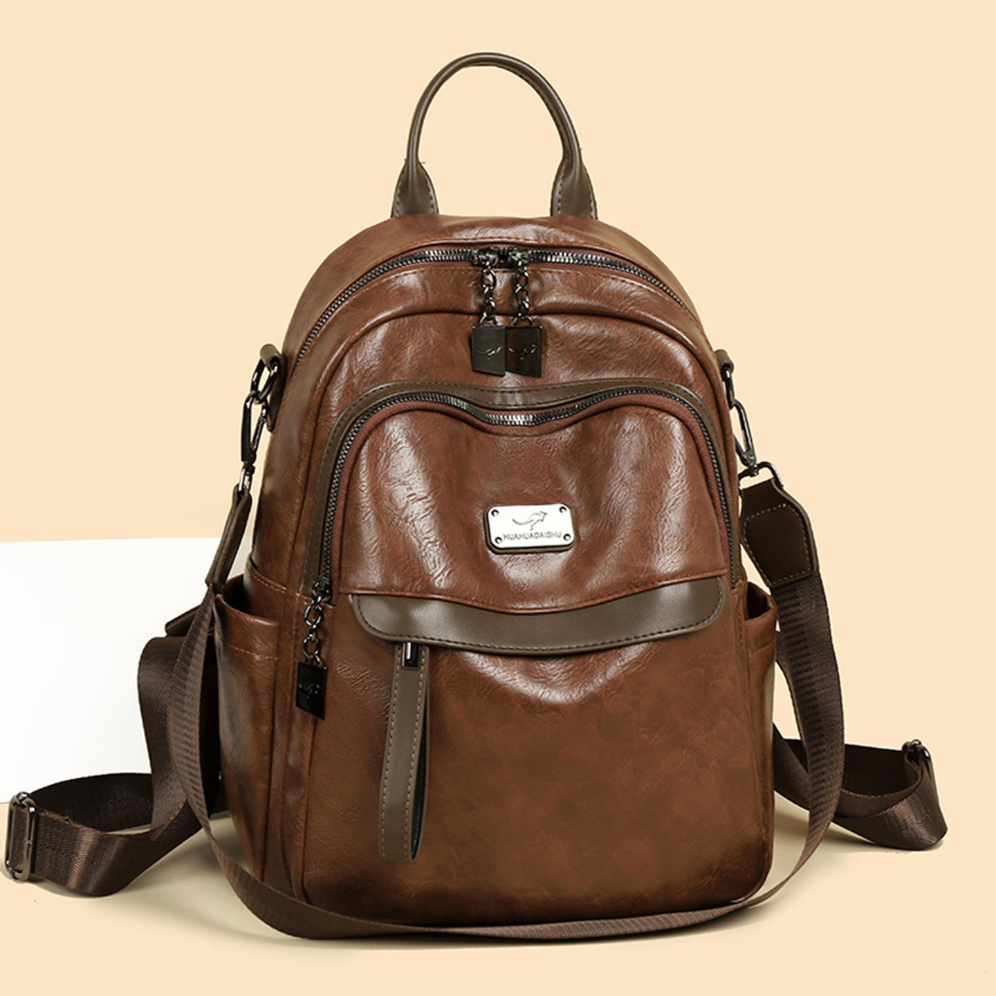 品牌真皮背包女2026新款双肩旅行背包双肩包女旅游轻便双肩包小型