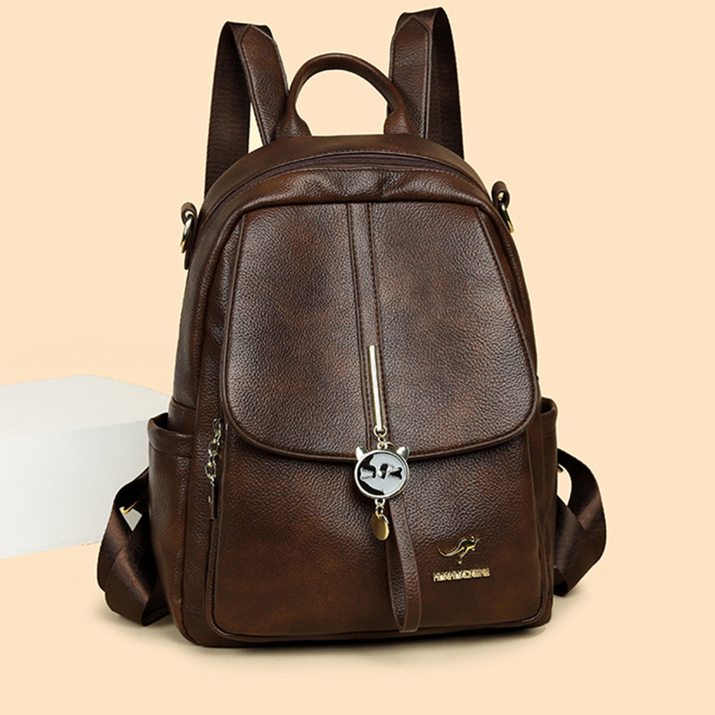 品牌真皮双肩包女士2026新款大容量旅行包轻便小巧软牛皮双肩背包