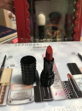 美国kvd/kat von d黑管铆钉丝绒口红哑光唇膏underage red1g小样
