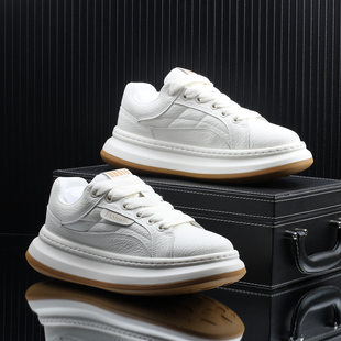 高级感潮牌轻奢时尚百搭休闲板鞋男款2025秋季新款爆款增高小白鞋