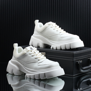 高级感潮牌轻奢休闲皮鞋男款2025秋季新款爆款潮流增高工装男鞋子