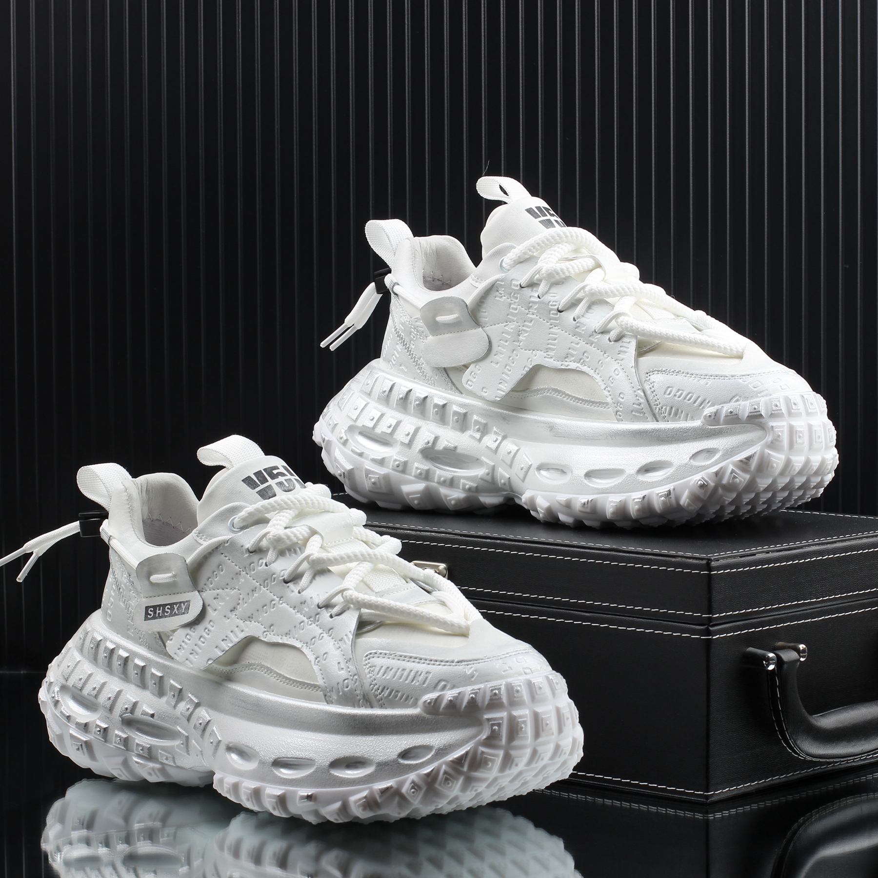 欧洲站擦色老爹鞋2025冬季新款