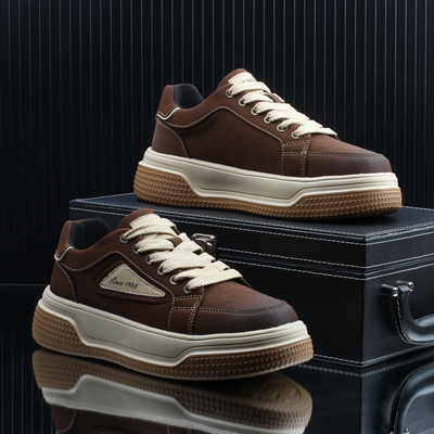 高级感潮牌时尚百搭休闲板鞋男款