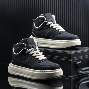 高级感潮牌轻奢时尚百搭潮流休闲高帮鞋男款板鞋秋冬新款增高男鞋